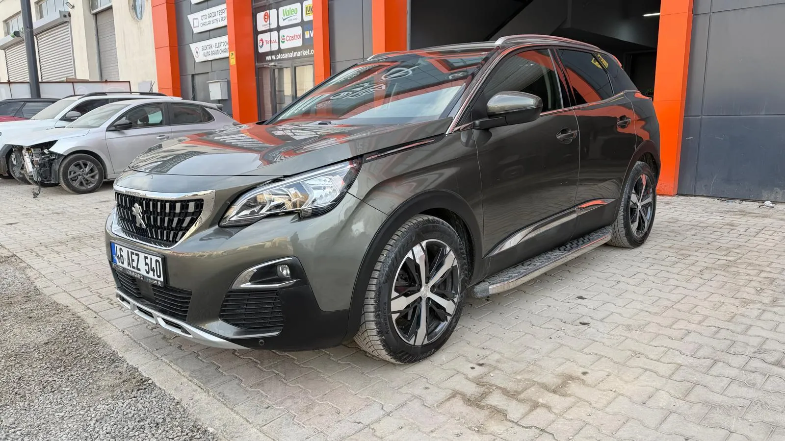 PEUGEOUT 3008 BAKIMLI TEMİZ HASAR KAYITLI — 1